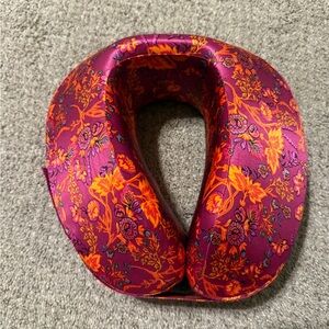 Slip Floral Purple and Orange Neck Pillow